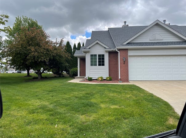 5925 EP True Parkway unit: 25, West Des Moines, IA 50266