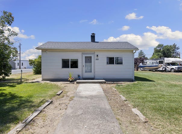 521 2nd Avenue, Culver, OR 97734