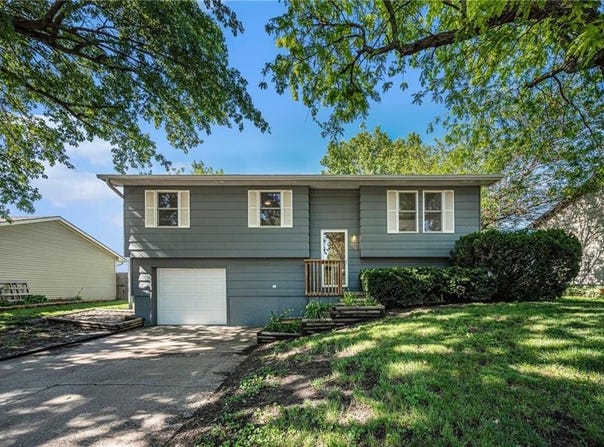919 W 17th Street, Maryville, MO 64468