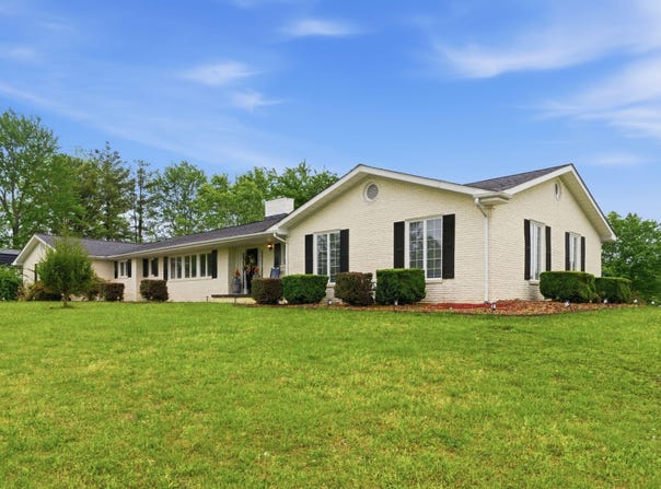 10951 and 10949 E Laurel Road, London, KY 40741