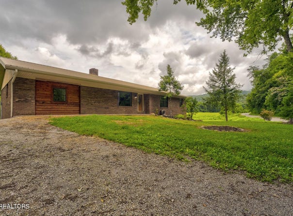 4405 Pearl Valley Rd, Sevierville, TN 37876