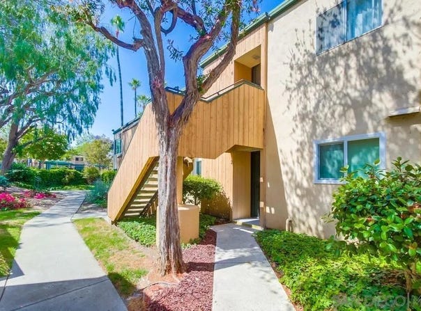 8711 Navajo Road unit: 2, San Diego, CA 92119