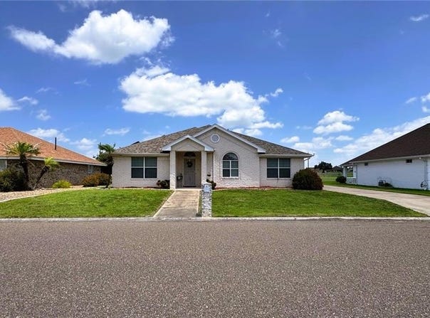 7432 Golf Drive, Mission, TX 78572
