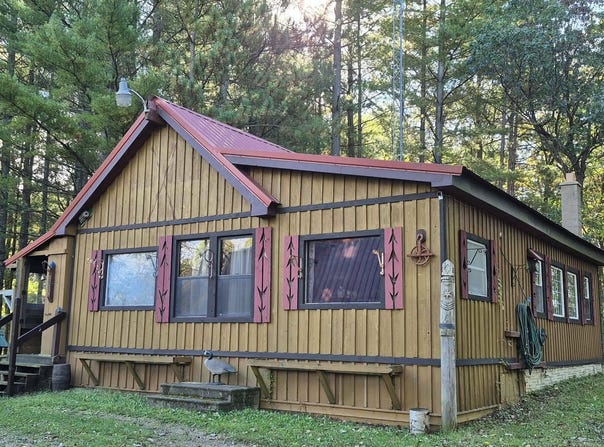 11341 Columbus Drive, Ferryville, WI 54628