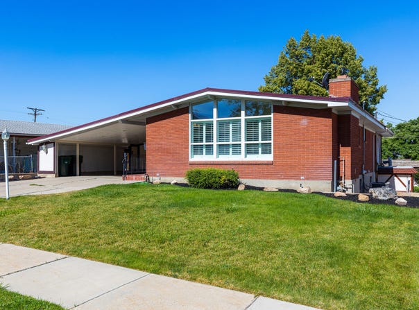 184 S 200 E, Tooele, UT 84074