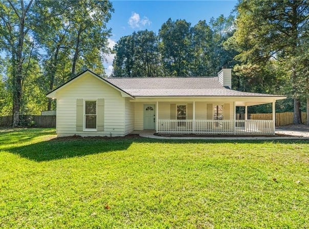 211 dogwood ct, Smiths Station, AL 36877
