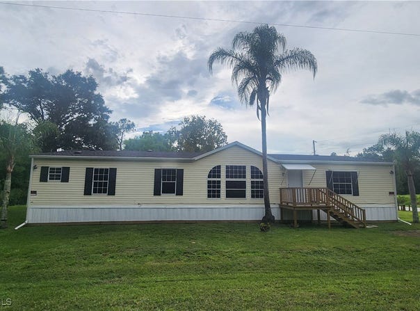 219 N Ballard Road, Avon Park, FL 33825
