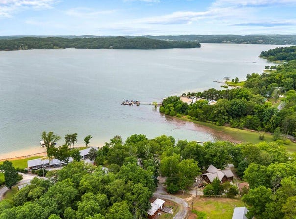 1370 Flat Woods Road, Dandridge, TN 37725