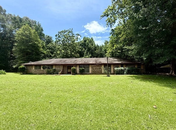 257 Bacle Road, Coushatta, LA 71019