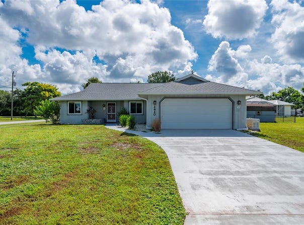 2420 PINELLAS Drive, PUNTA GORDA, FL 33983