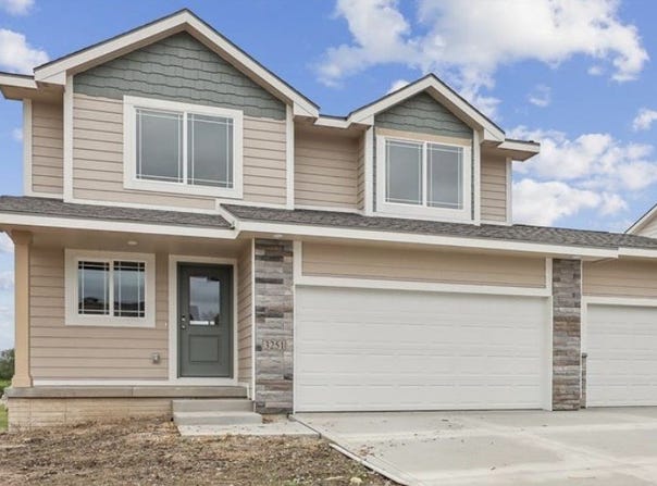 3251 NW Brookside Drive, Grimes, IA 50111