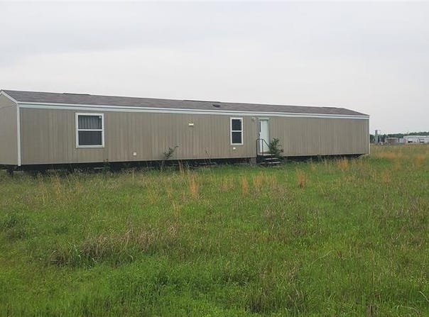 270 Thomas Road, Canadian, OK 74425
