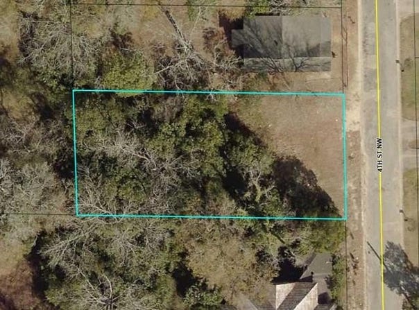213 3rd Ave NW, Moultrie, GA 31768