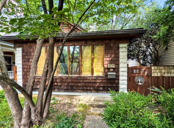 1819 Eastern Pkwy, Louisville, KY 40204