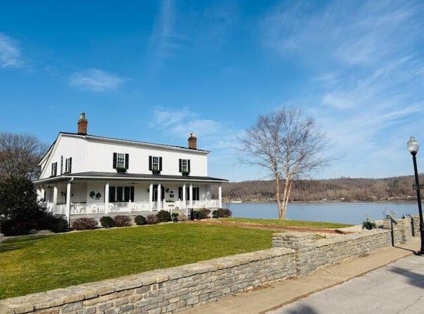 102 Ferry Street, Augusta, KY 41002
