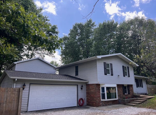 9301 Damm Road, Wadesville, IN 47638-9714