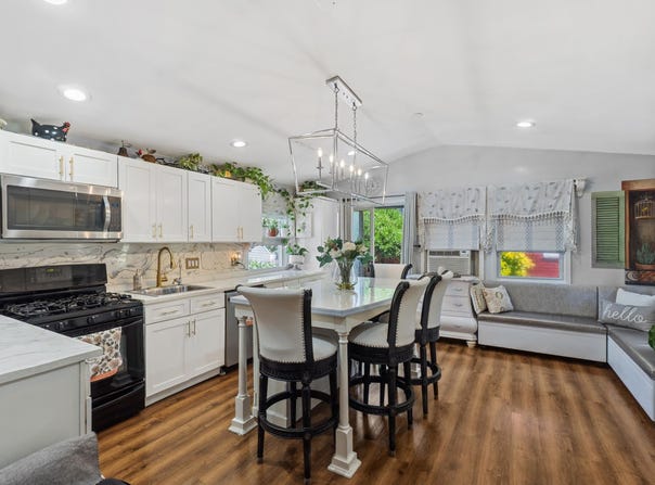 418-1 4TH ST, Union City, NJ 07087