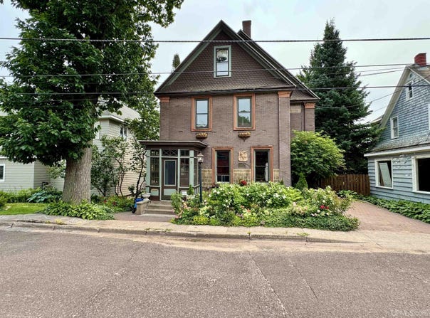 624 Lake, Hancock, MI 49930