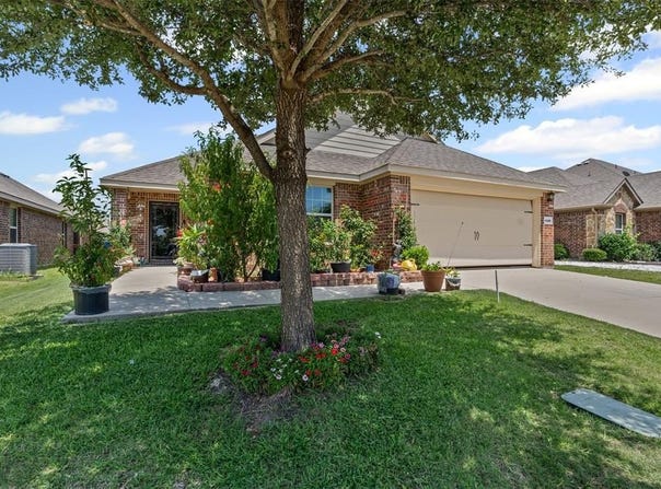1420 Arabella Avenue, Forney, TX 75126