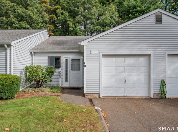 10 Knoll Lane, Simsbury, CT 06089