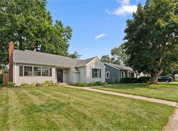 1368 Mackubin Street, Saint Paul, MN 55117