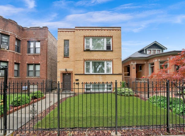 6450 S Fairfield Avenue, Chicago, IL 60629
