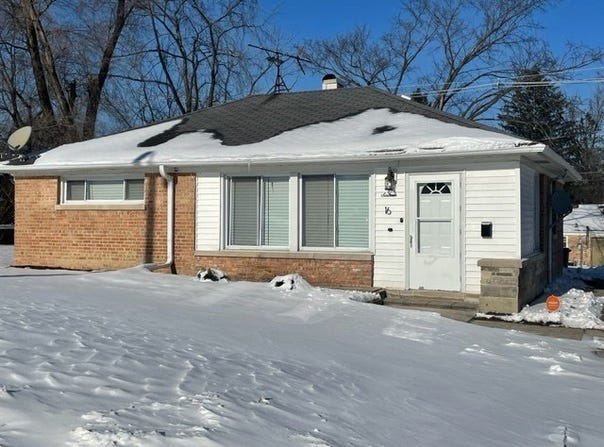 16 Sauk Trail, Park Forest, IL 60466