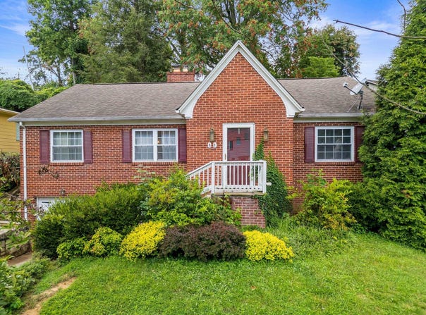 51 Roland Park Drive, Huntington, WV 25705