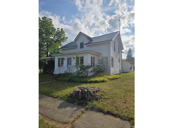 505 N Pine Street, Evart, MI 49631