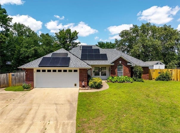 302 Cedar Creek  DR, Van Buren, AR 72956