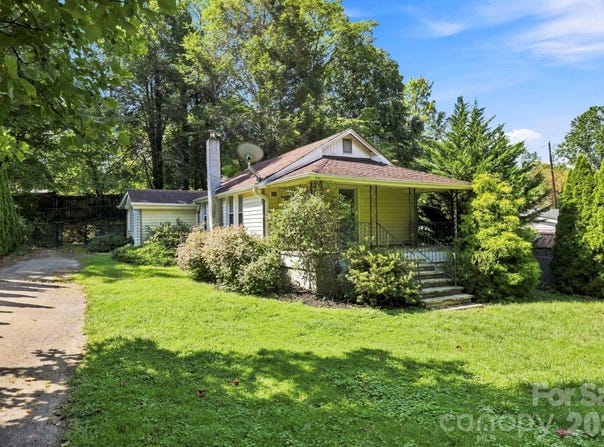 221 N Fork Road, Black Mountain, NC 28711