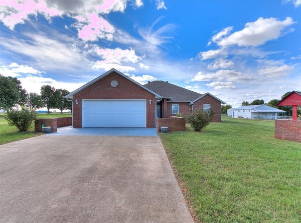 1 Weston Road, Shawnee, OK 74804