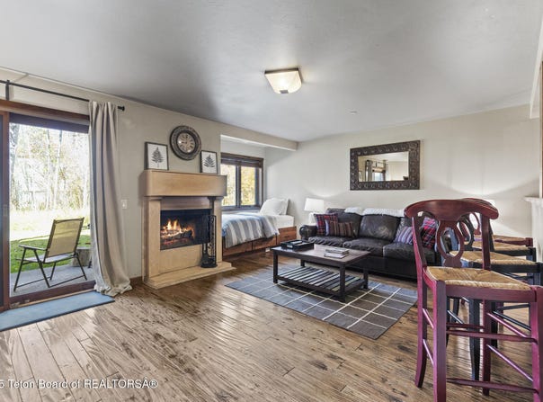 4450 BERRY Drive, Wilson, WY 83014