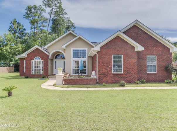 2113 Highland Drive, Gautier, MS 39553