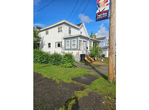 124,1241/2 S Bellinger St, Herkimer, NY 13350