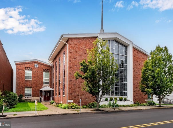 347 MARKET Street, MILLERSBURG, PA 17061