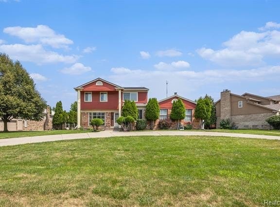 24890 Arden Park Drive, Farmington Hills, MI 48336