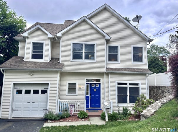 16 Sunset Hill Avenue, Norwalk, CT 06851