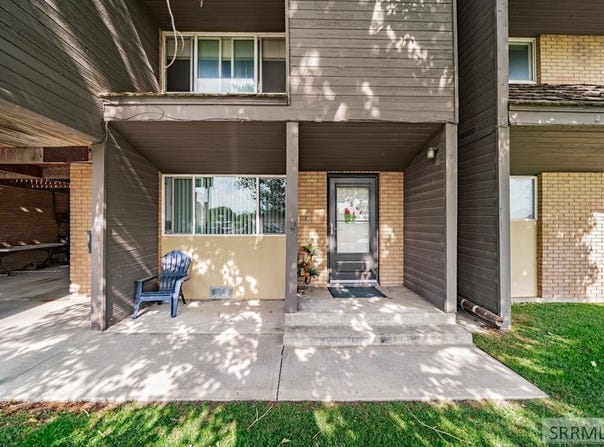 220 N Fanning Avenue, Idaho Falls, ID 83401