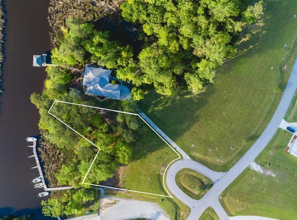 22 Needle Rush Court, Minnesott Beach, NC 28510