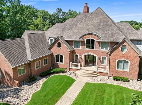 12305 Alvina Rose Court, St. John, IN 46373