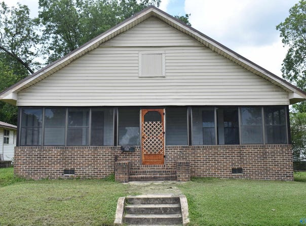 2821 Sansom Avenue, Gadsden, AL 35904