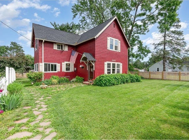 6461 Paris Avenue N, Oak Park Heights, MN 55082