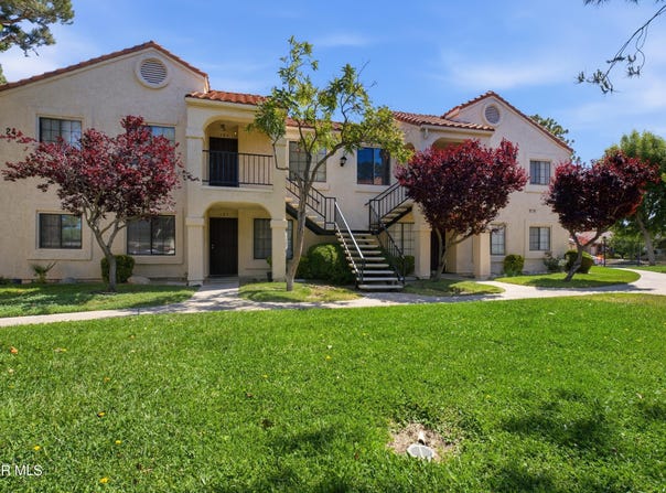 2554 Olive Drive, Palmdale, CA 93550