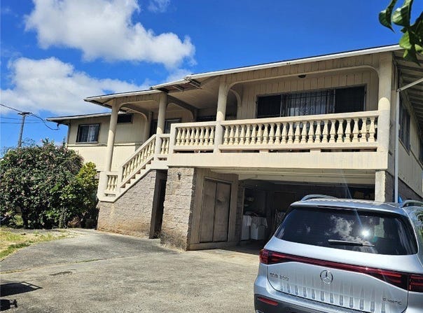 2548 N School Street, Honolulu, HI 96819