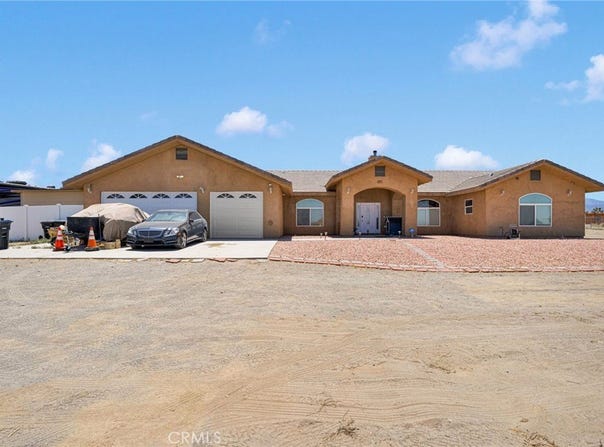 3677 Arcadia, Phelan, CA 92371