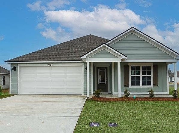 1545 Beverly Lane, Hahira, GA 31632