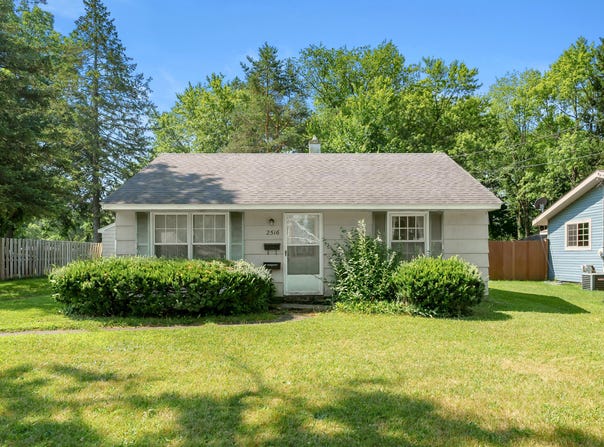 2516 Glendale Boulevard, Kalamazoo, MI 49004