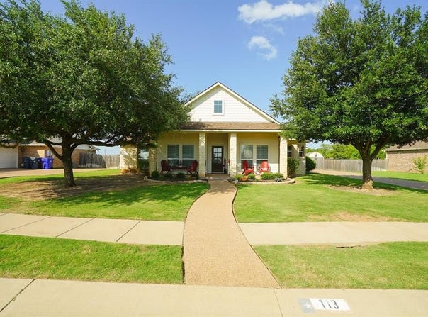 113 Oak Meadow Trail, McGregor, TX 76657