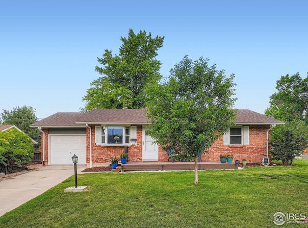 1085 Jade St, Broomfield, CO 80020